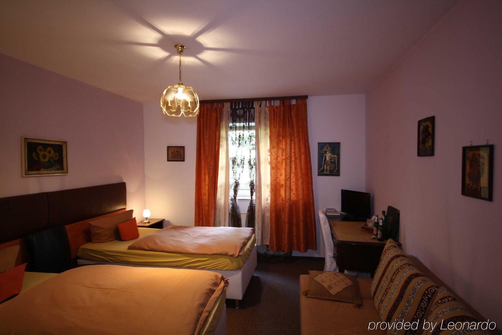 Hotel Attache Raunheim Εξωτερικό φωτογραφία