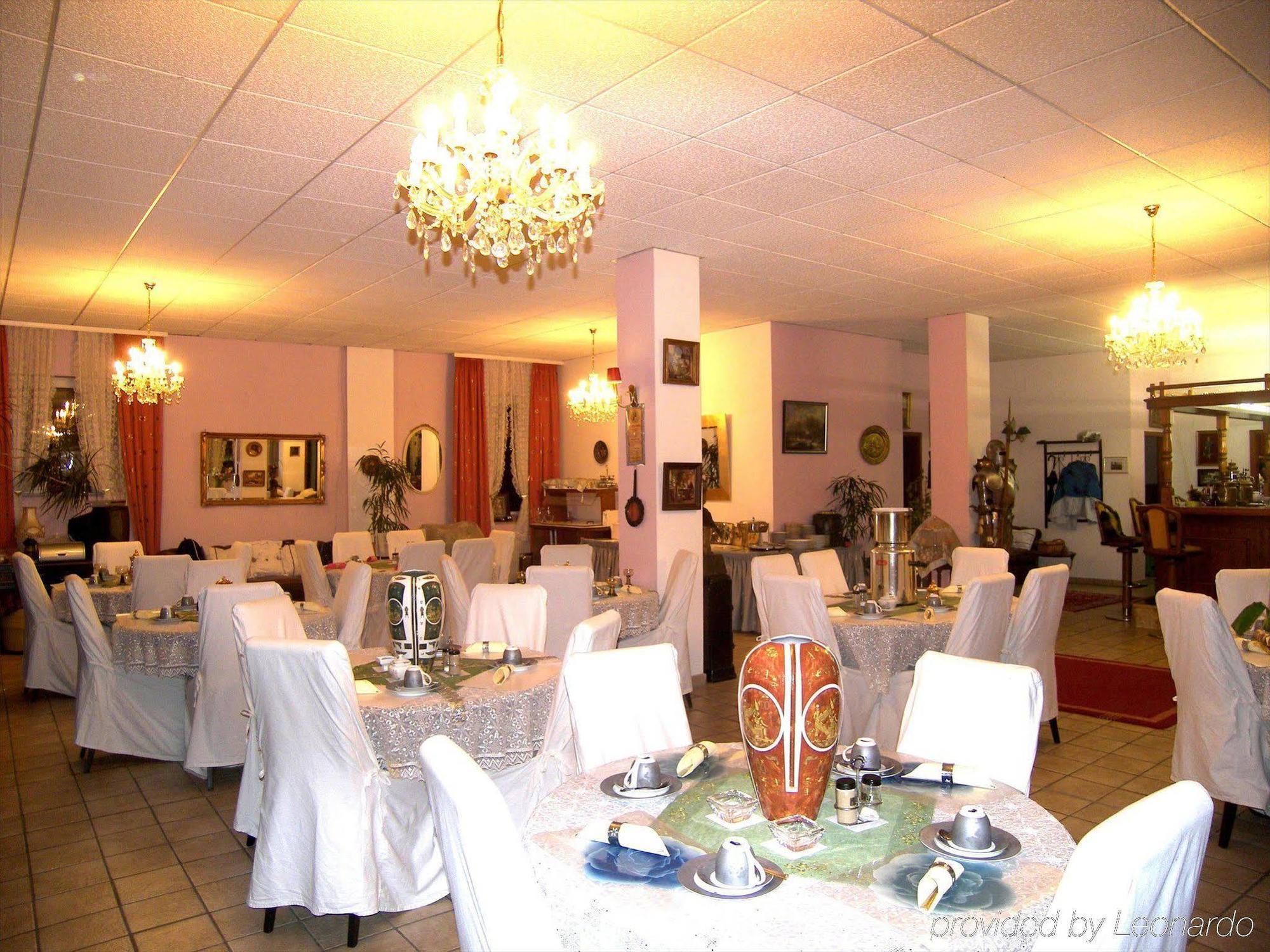 Hotel Attache Raunheim Εξωτερικό φωτογραφία
