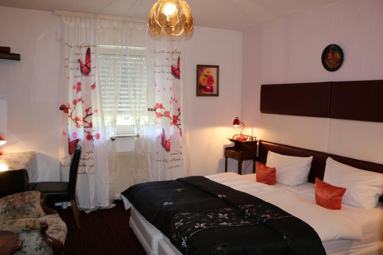 Hotel Attache Raunheim Εξωτερικό φωτογραφία