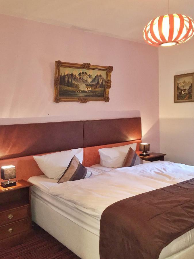 Hotel Attache Raunheim Εξωτερικό φωτογραφία